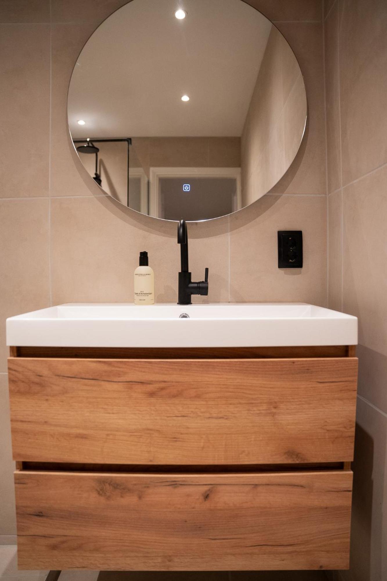 Skinny Bridge Boutique Stay อัมสเตอร์ดัม ภายนอก รูปภาพ